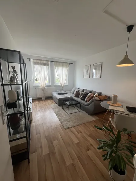 Nachmieter für 3-Zimmer-Wohnung in Berlin-Hellersdorf gesucht — photo 1